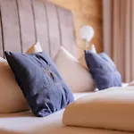 Alpennest Otel Leutasch