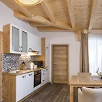 酒店 Alpennest 洛伊塔施