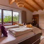 Alpennest Otel 3*