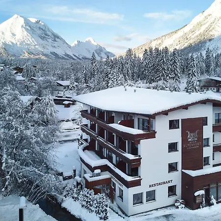 Alpennest - Mountain Hideaway In 3*