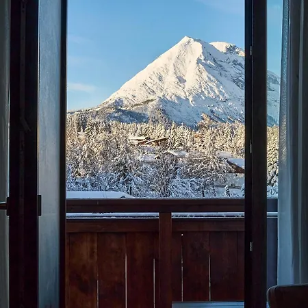 Hotel Alpennest - Mountain Hideaway In