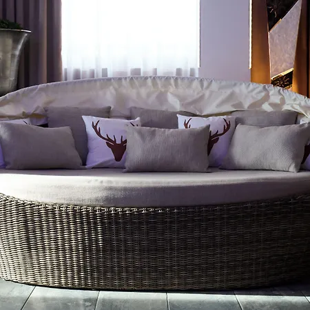 Hotel Alpennest - Mountain Hideaway In