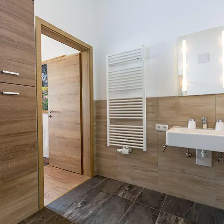 Otel Alpennest - Mountain Hideaway In 3*