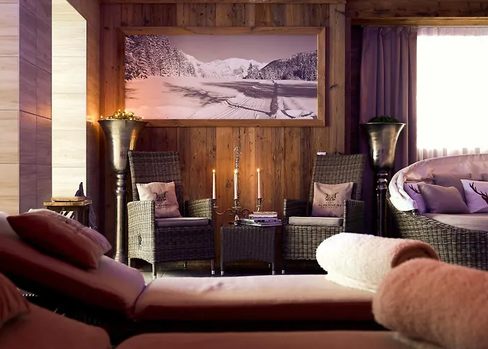 Alpennest 酒店 洛伊塔施