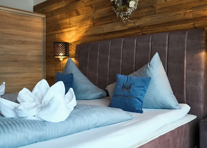 Alpennest 酒店 洛伊塔施