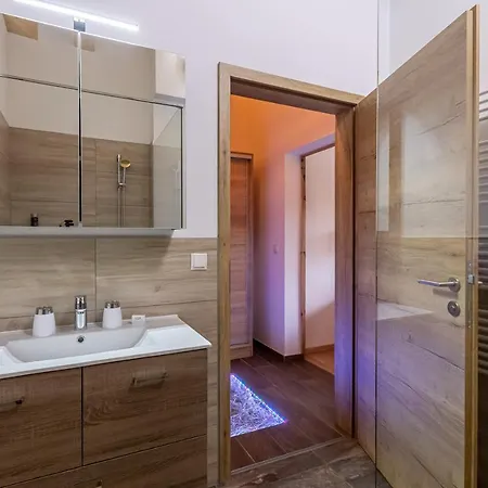 Alpennest Otel